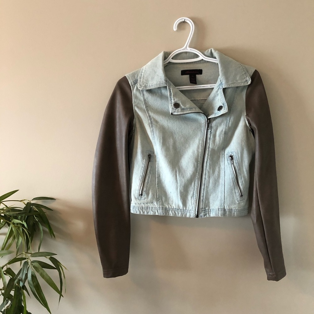 Cropped Denim jacket - Picture 2 of 6